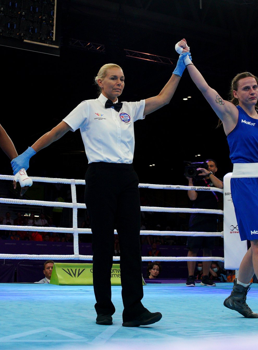Michaela Walsh, right, and her brother Aidan will be going for gold in their boxing finals on Sunday (Peter Byrne/PA)