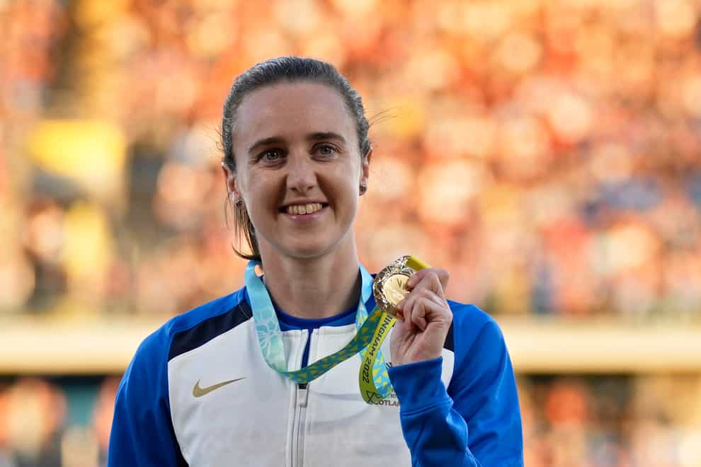 Laura Muir with her gold medal for winning the women’s 1500m (Alastair Grant/AP)
