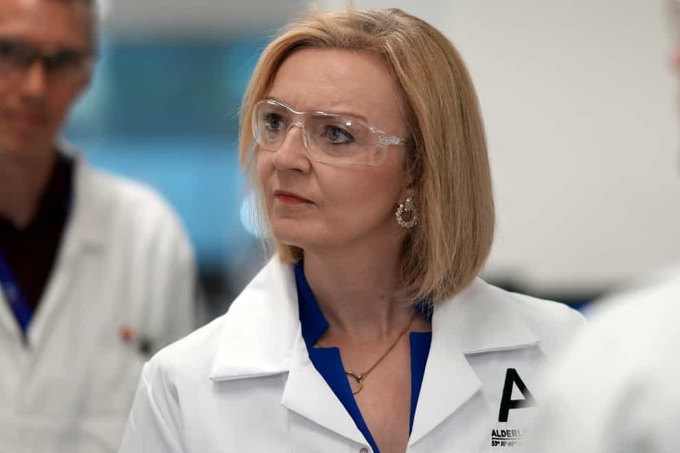 Liz Truss speaks to scientists during a campaign visit to a life sciences laboratory at Alderley Park in Manchester, as part of the campaign to be leader of the Conservative Party and the next prime minister. Picture date: Wednesday August 10, 2022.