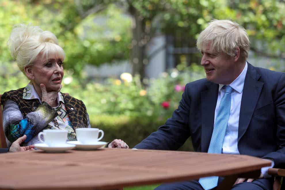 Dame Barbara Windsor meeting Boris Johnson in the Downing St garden (Simon Dawson/PA)