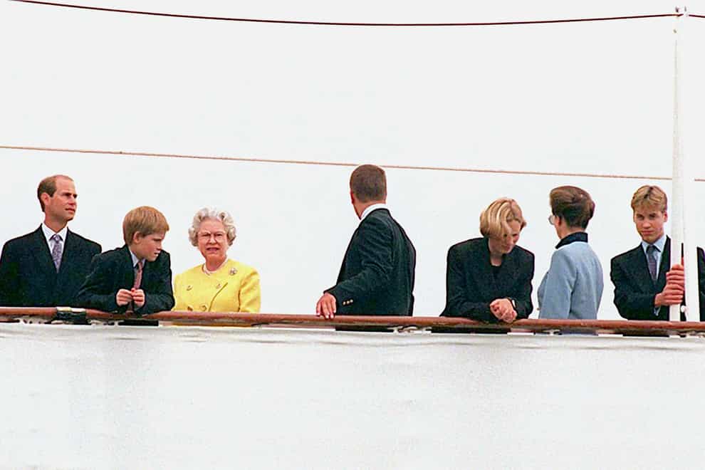 The Queen with some of her grandchildren (John Stillwell/PA)