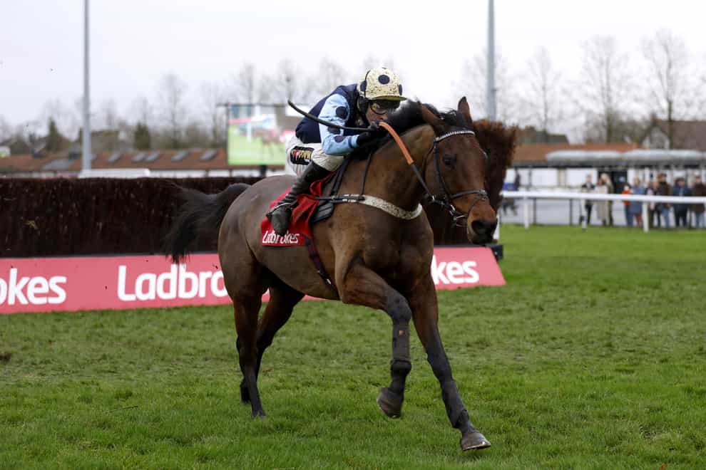 Edwardstone ridden by jockey Tom Cannon on their way to winning the Ladbrokes Wayward Lad Novices’ Chase (Grade 2) during Desert Orchid Chase Day of the Ladbrokes Christmas Festival at Kempton Park. Picture date: Monday December 27, 2021.