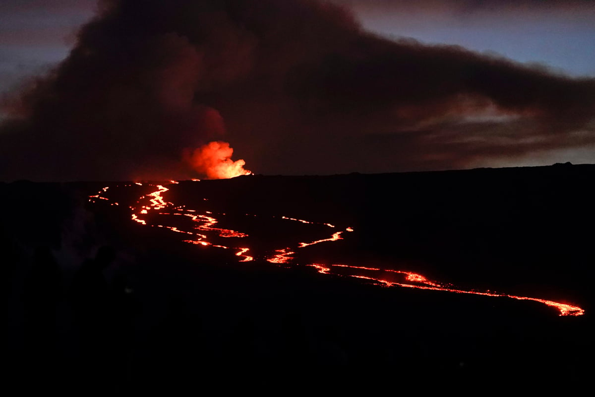 Volcanic lava approaches key road on Hawaii’s Big Island