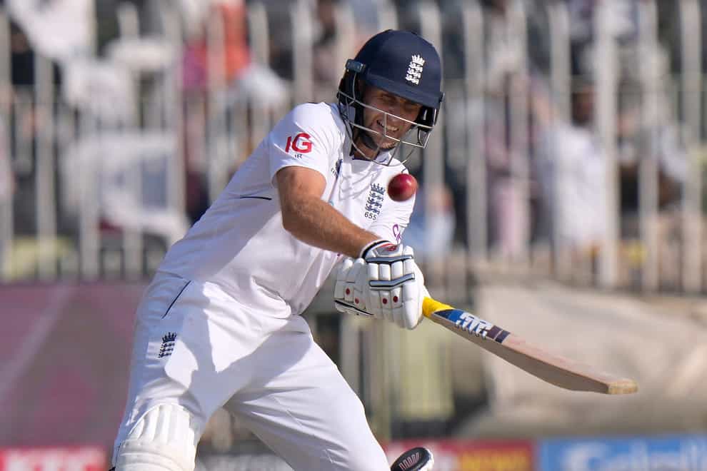 England set Pakistan 343 to win in the final four sessions of play (Anjum Naveed/AP)