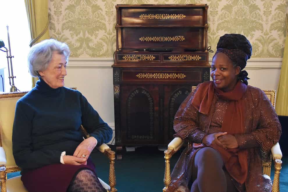 Lady Susan Hussey (left) meeting Ngozi Fulani (Royal Communications/PA)