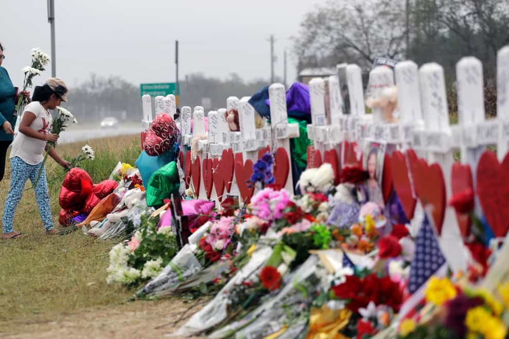 A memorial for the victims of the shooting at Sutherland Springs Baptist Church (Eric Gay/AP)