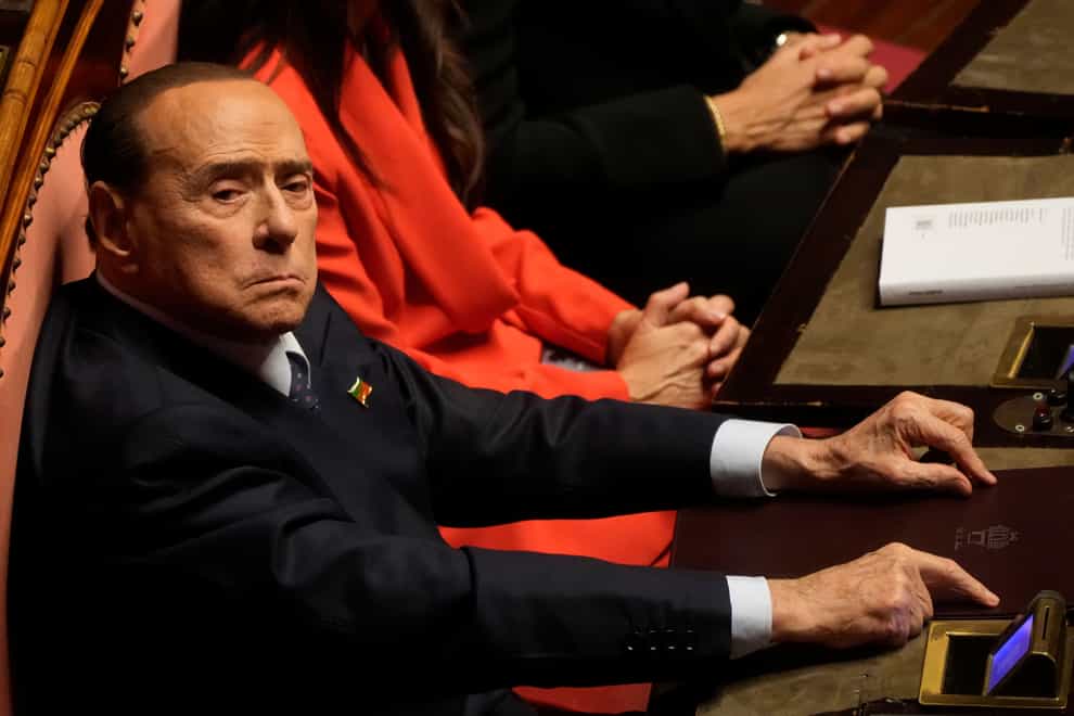 Silvio Berlusconi (AP)