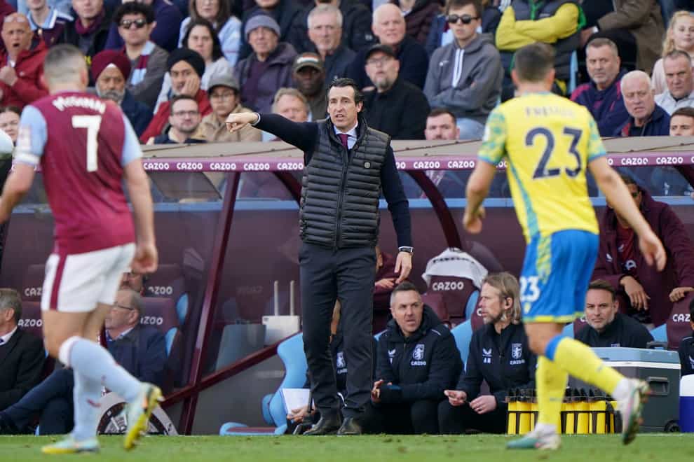 Unai Emery shouts instructions to his players against Nottingham Forest (Joe Giddens/PA)