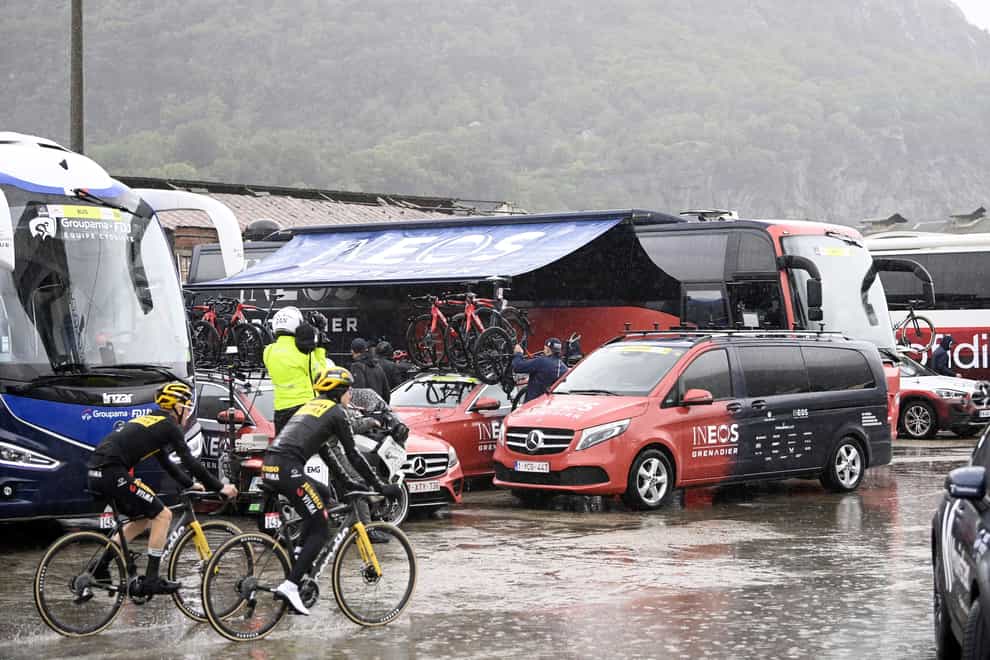Weather marred stage 13 of the Giro d’Italia (Fabio Ferrari/AP)