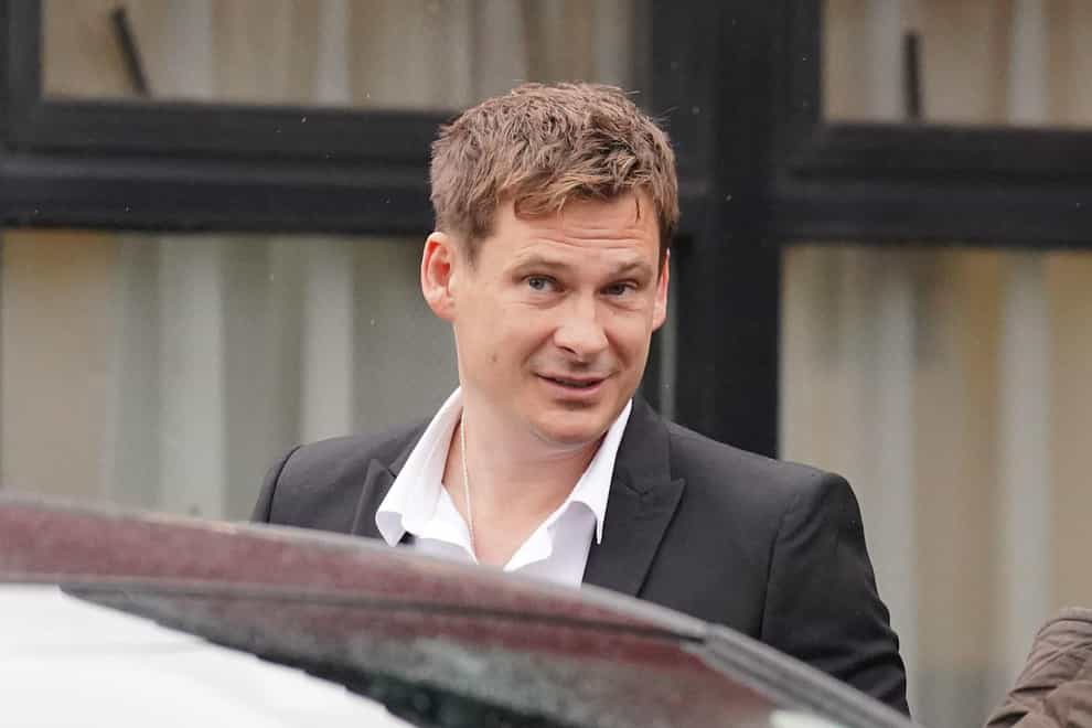 Singer Lee Ryan has successfully applied to withdraw his guilty plea for drunkenly assaulting a police officer during his arrest for abusing a black flight attendant (PA)