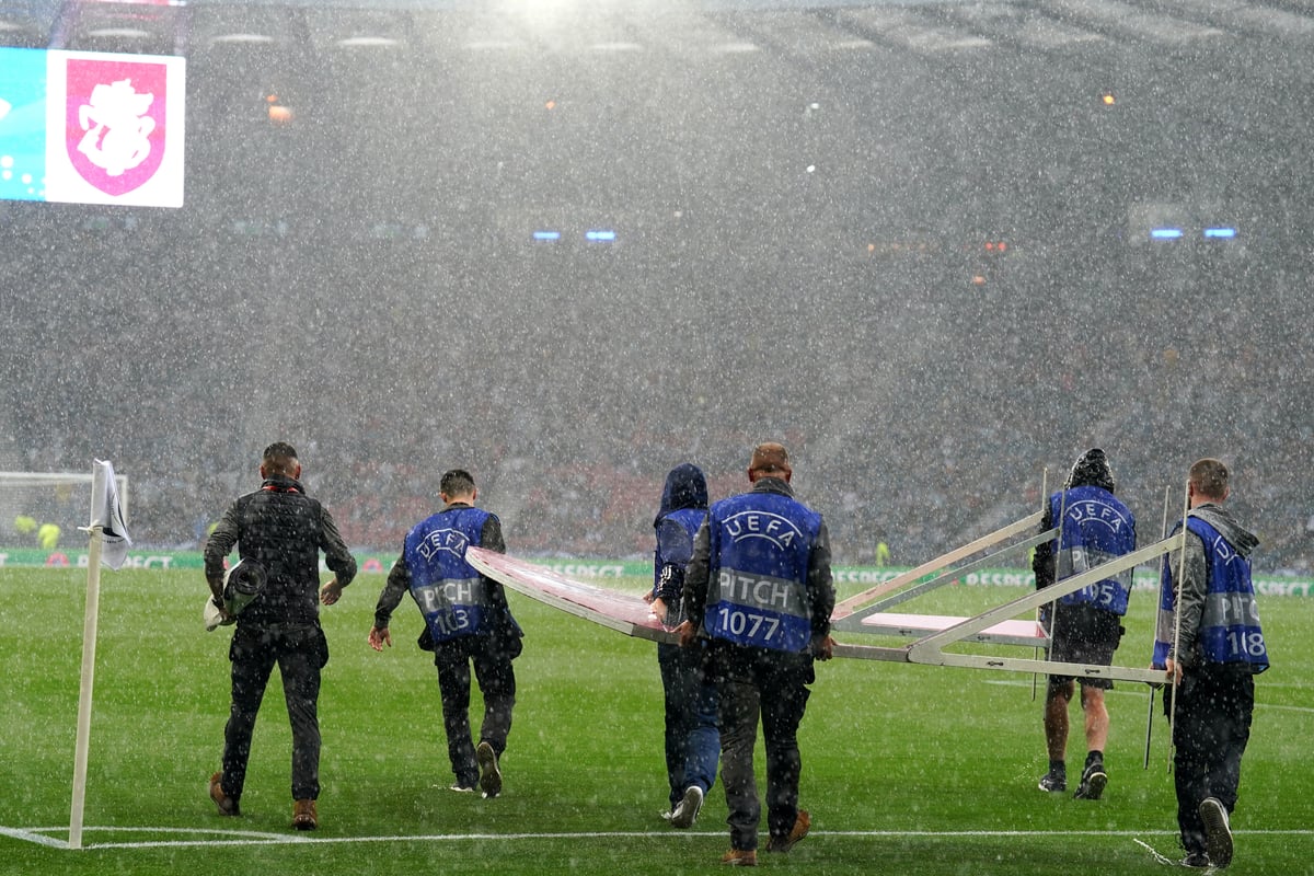 Scotland’s Euro 2024 qualifier interrupted due to farcical conditions at Hampden