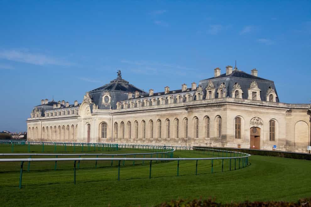 The famous Chateau de Chantilly overlooks the racecourse (Daniel Valla FRPS/Alamy Stock Photo)
