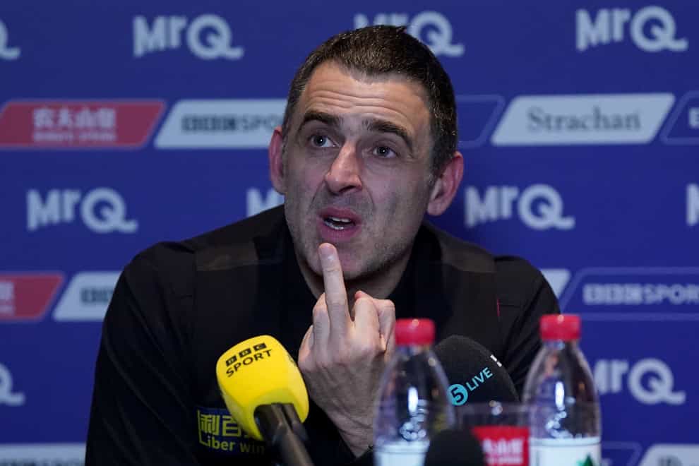 Ronnie O’Sullivan gives a one-finger gesture while talking about Ali Carter (Bradley Collyer/PA)