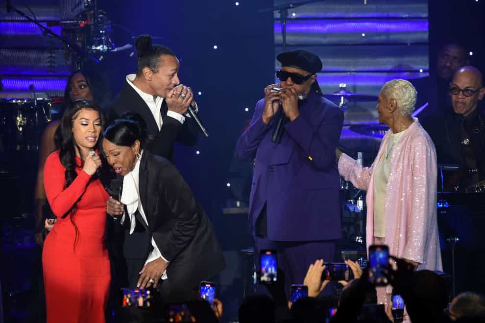 Keyshia Cole, from left, Gladys Knight, Frederic Yonnet, Stevie Wonder, and Dionne Warwick at the gala (Richard Shotwell/Invision/AP)