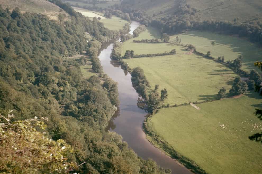 View of the river Wye, taken from Symonds Yat Rock, near Ross-on-Wye, Herefordshire.