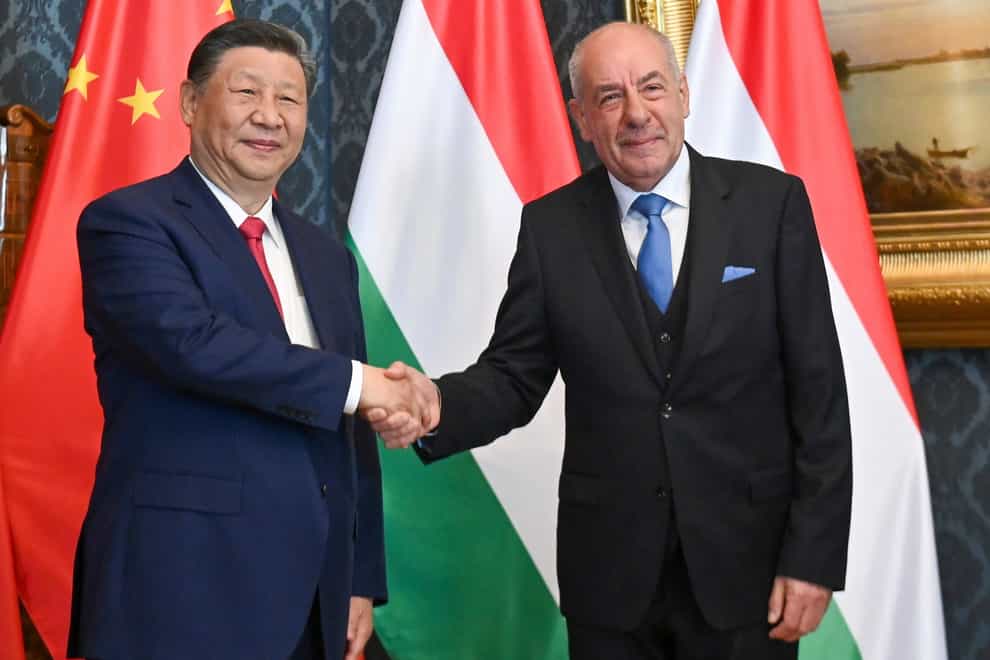 Hungarian President Tamas Sulyok and Chinese President Xi Jinping (Noemi Bruzak /MTI via AP)